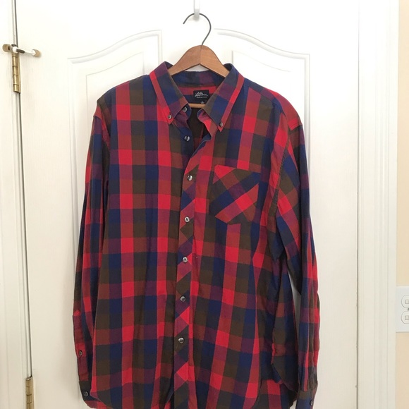 L.L. Bean Signature button down - Picture 2 of 2